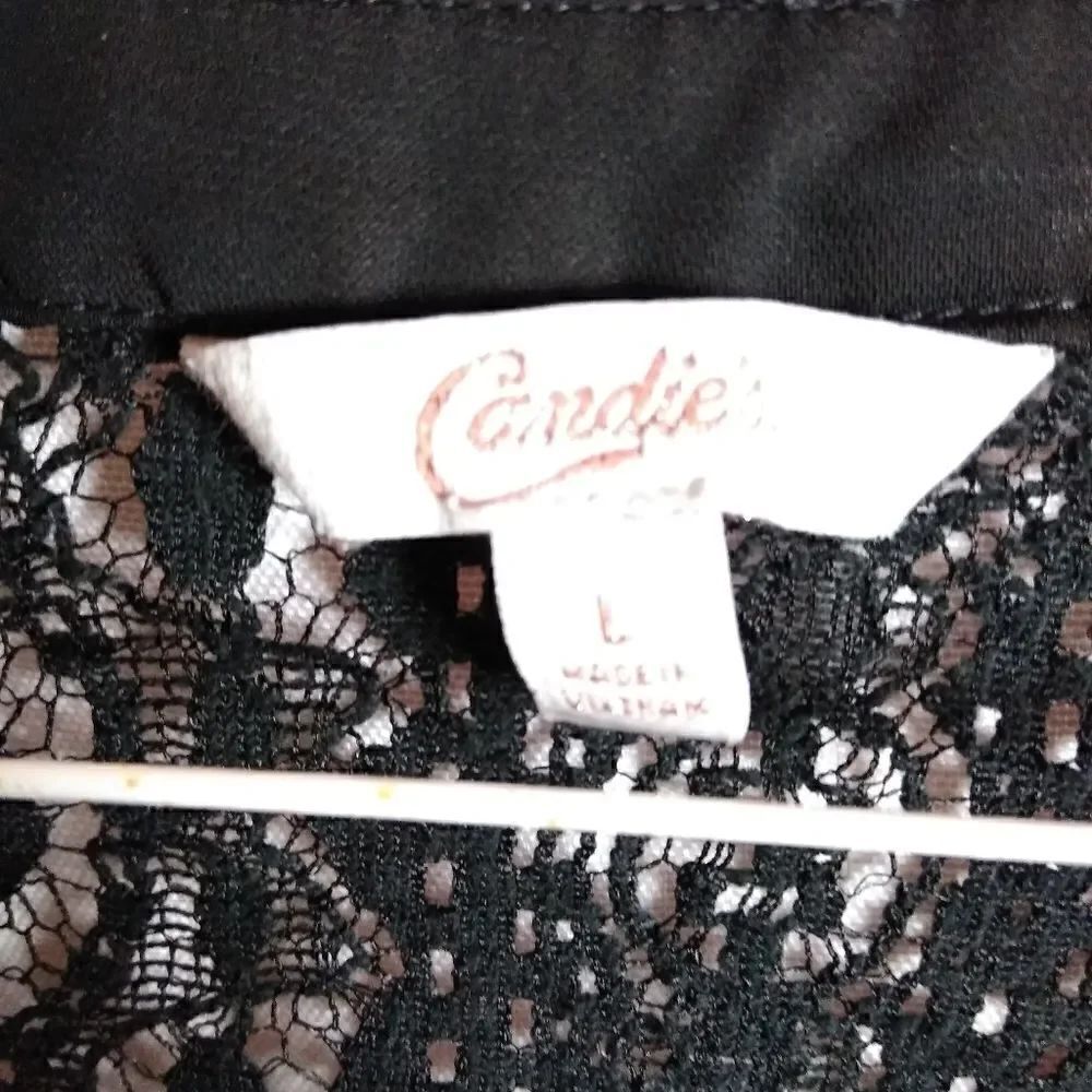 Candie's top  - Picture 4 of 7